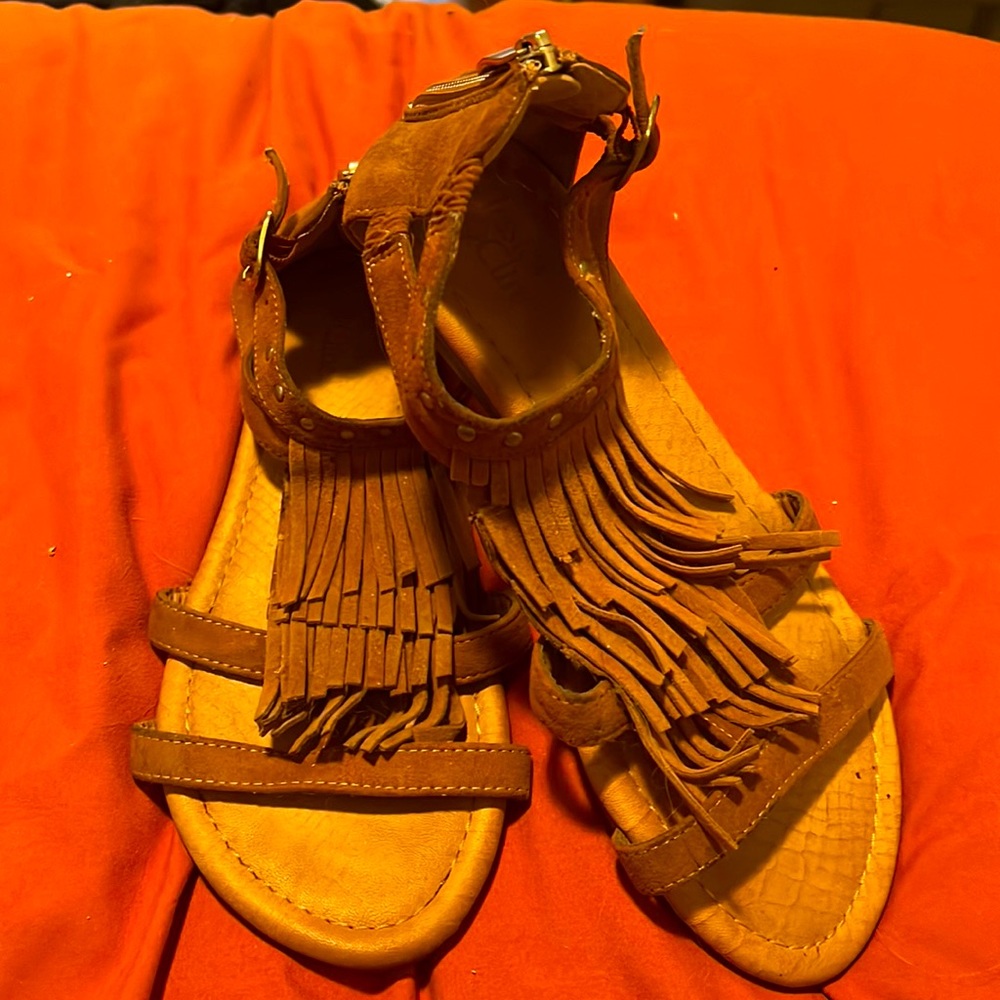 Jessica Cline sandals size 7.5